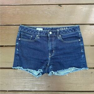 Gap women’s denim jean shorts size 28